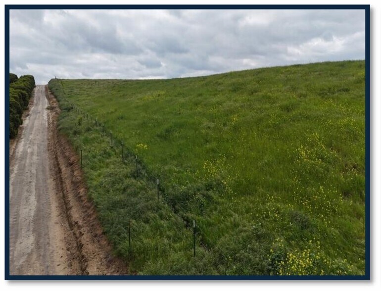 More Photos Of Highway 65 @ Sherwood Ave., McFarland Land For Sale