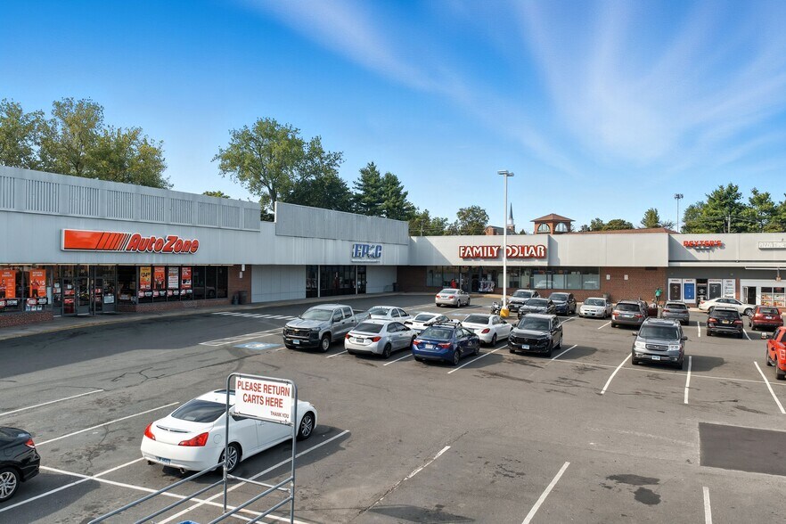 More Photos Of 18-20 Main St, Windsor Locks General Retail For Lease