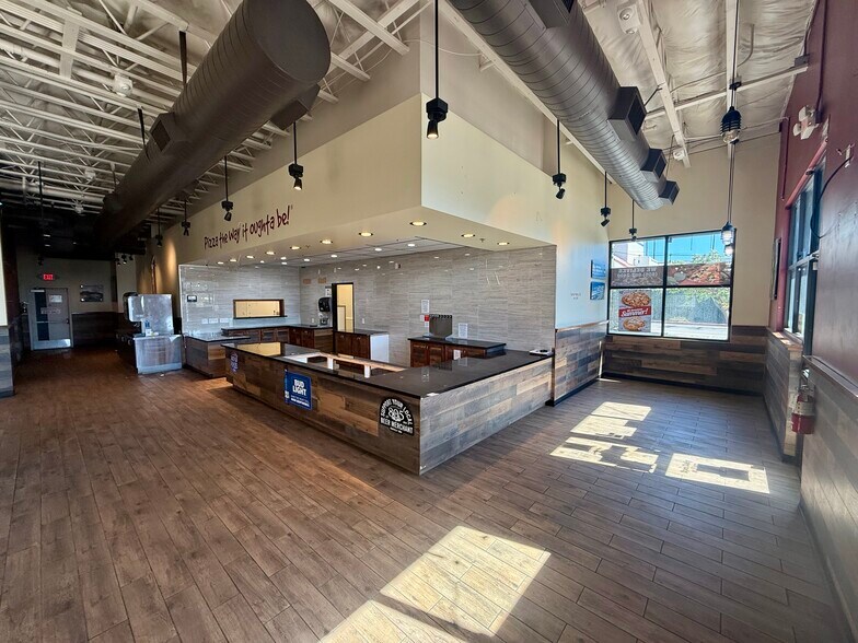 More Photos Of 1729-1739 N Broadway, Santa Maria General Retail For Lease