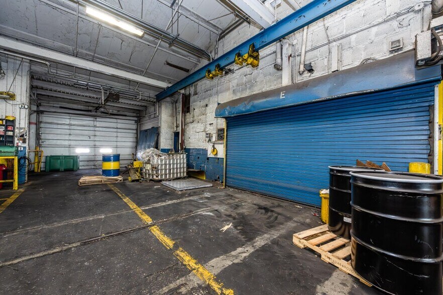 More Photos Of 521 Langley Ave, Saint Joseph Industrial For Sale