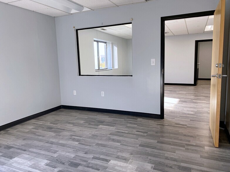 More Photos Of 329-331 Washington St, Woburn Medical For Lease