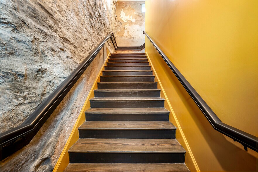 More Photos Of 929 Main St, Stone Mountain Restaurant For Sale