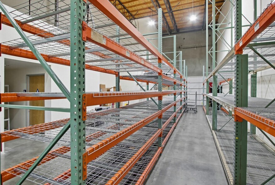 More Photos Of 1568 Lancaster Point Way, San Diego Flex For Sale