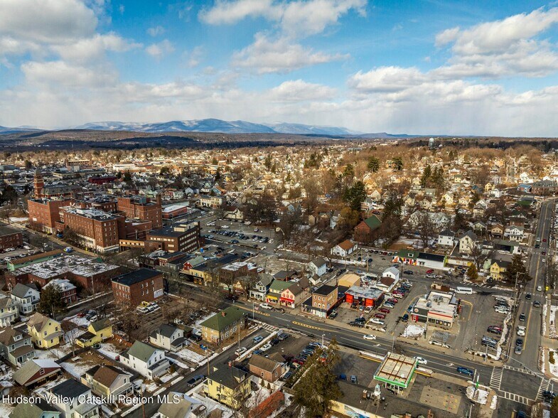 More Photos Of 346 Broadway, Kingston Storefront Retail Residential For Sale