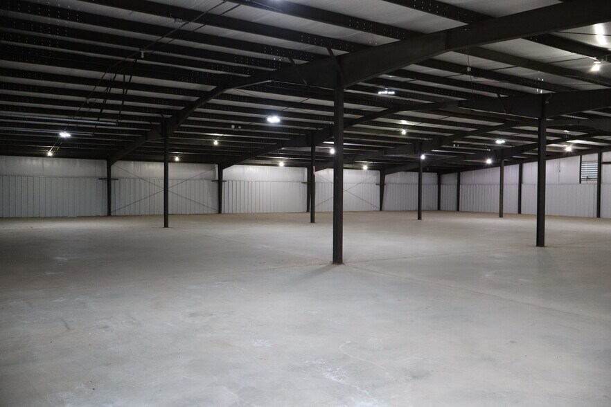 More Photos Of 5693 Old Salisbury Rd, Lexington Warehouse For Sale