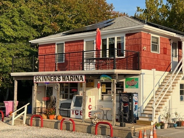 More Photos Of 501 Bartlett Ave, Tuckerton Marina For Sale