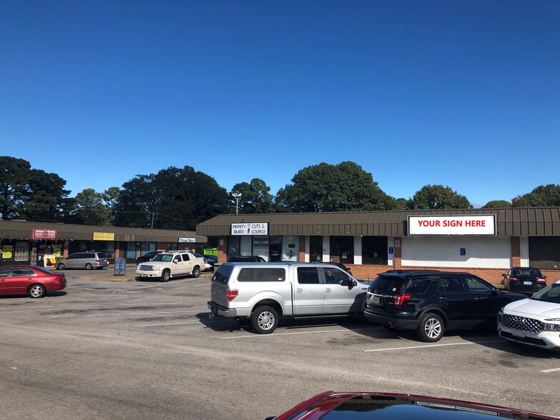 Primary Photo Of 7924-7930 Chesapeake Blvd, Norfolk Unknown For Lease