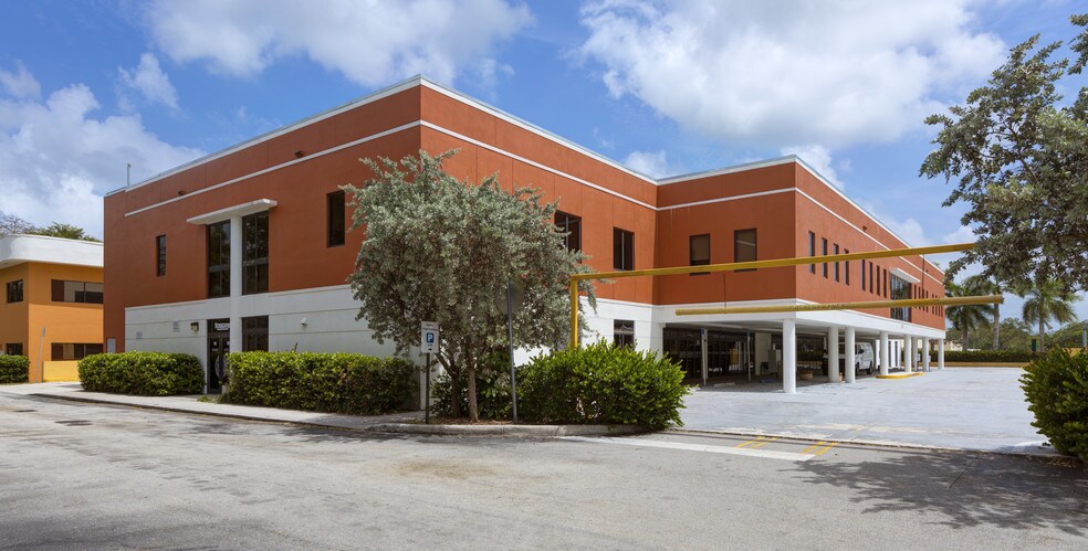 More Photos Of 7867 N Kendall Dr, Miami Medical For Lease