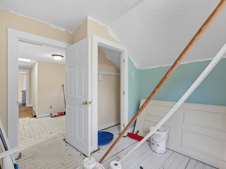 More Photos Of 686 29th St, Astoria Multifamily For Sale