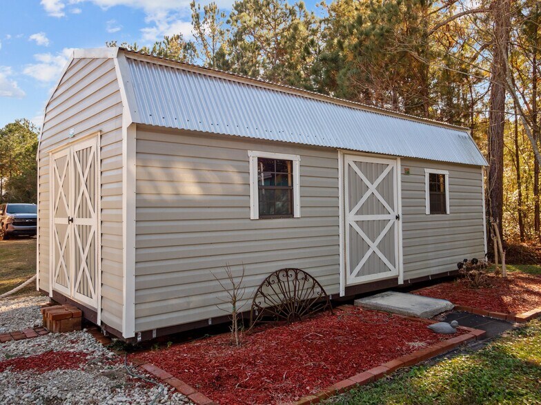 More Photos Of 892 Hwy 210, Holly Ridge Freestanding For Sale