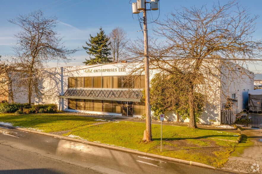 More Photos Of 2351 Vauxhall Pl, Richmond Warehouse For Lease