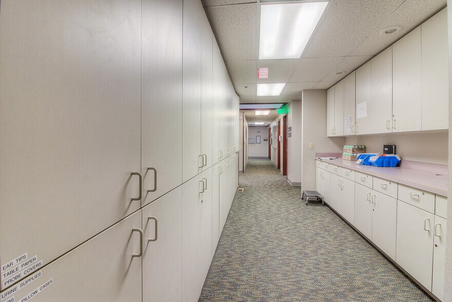 More Photos Of 504 N 40th Ave, Yakima Medical For Sale