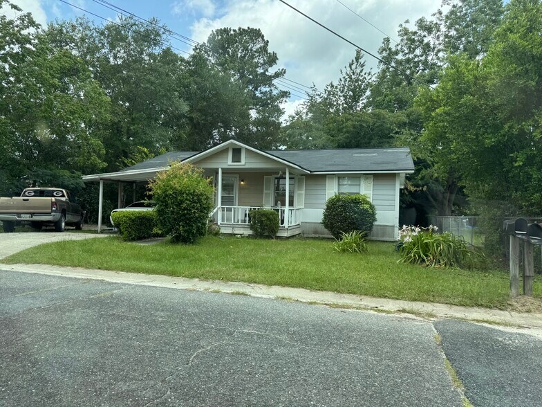 More Photos Of 1480 Park Ave, Waycross Apartments For Sale