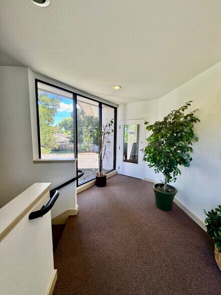 More Photos Of 890 Lamont Ave, Novato Office For Sale