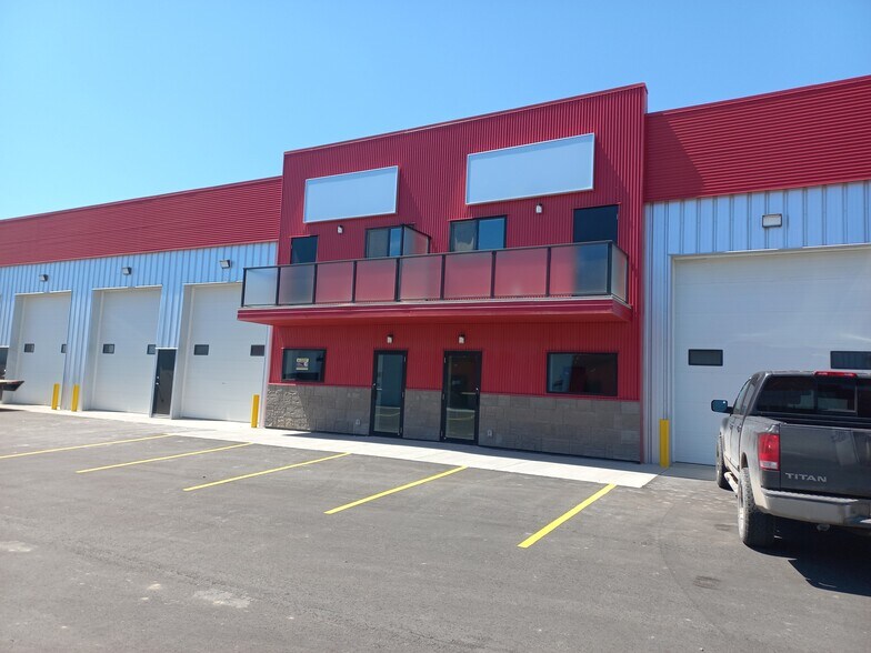 More Photos Of 285127 Frontier Rd, Calgary Warehouse For Lease