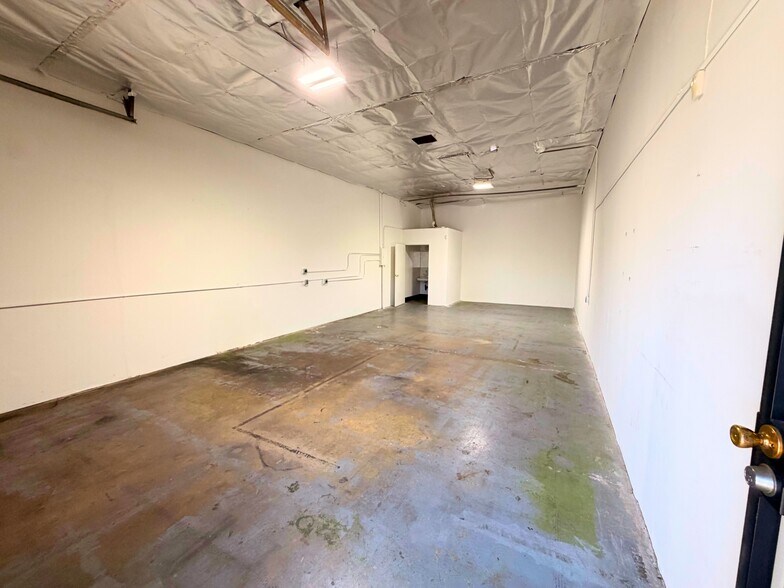 More Photos Of 1495 W 9th St, Upland Warehouse For Lease