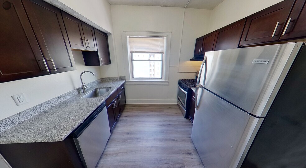 More Photos Of 1301 St Paul St, Baltimore Apartments For Sale