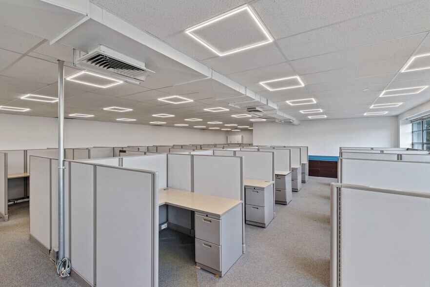 More Photos Of 65 Ramapo Valley Rd, Mahwah Unknown For Lease