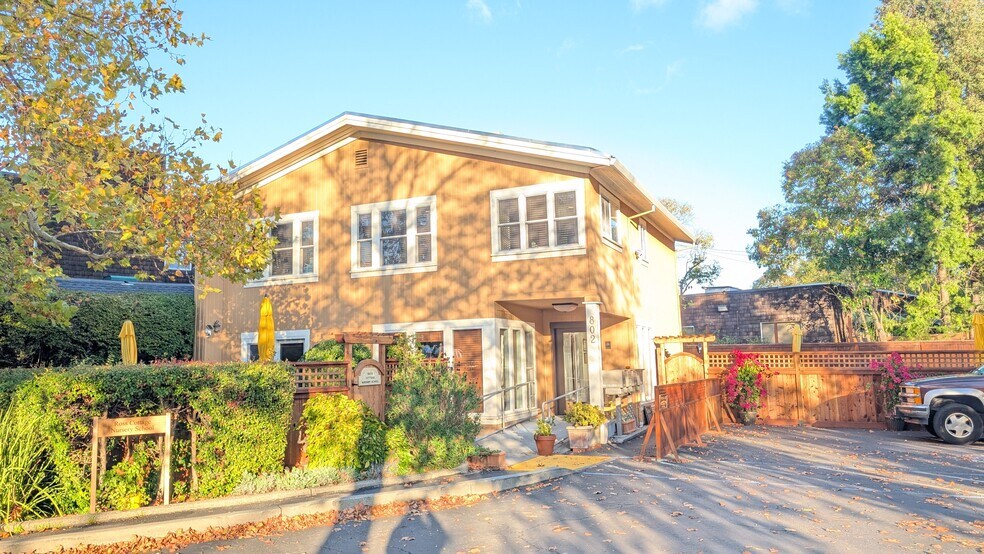 Primary Photo Of 802 College Ave, Kentfield Office For Sale