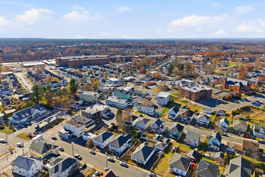More Photos Of 285-289 East St, Ludlow Apartments For Sale