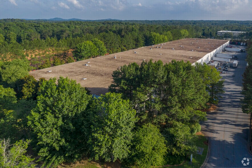 More Photos Of 240 Northpoint Pky, Acworth Warehouse For Lease