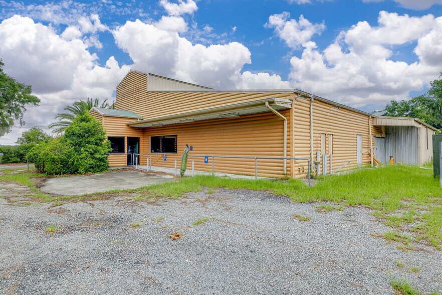 More Photos Of 1224 Buccaneer Club Rd NE, Townsend General Retail For Sale