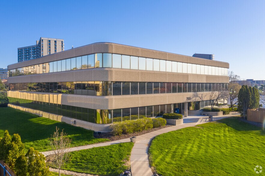 More Photos Of 2707 Butterfield Rd, Oak Brook Unknown For Lease