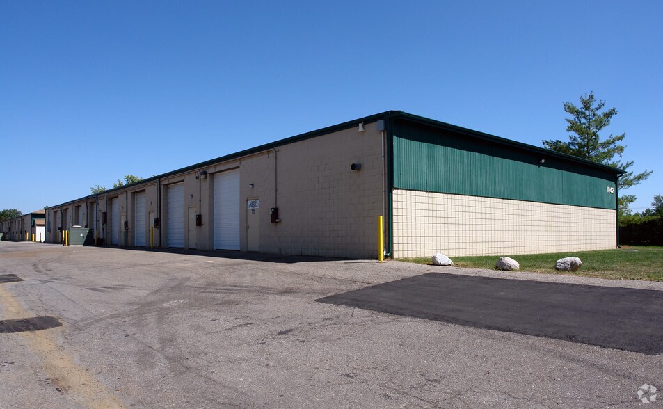 More Photos Of 1042 Benstein Rd, Walled Lake Warehouse For Lease