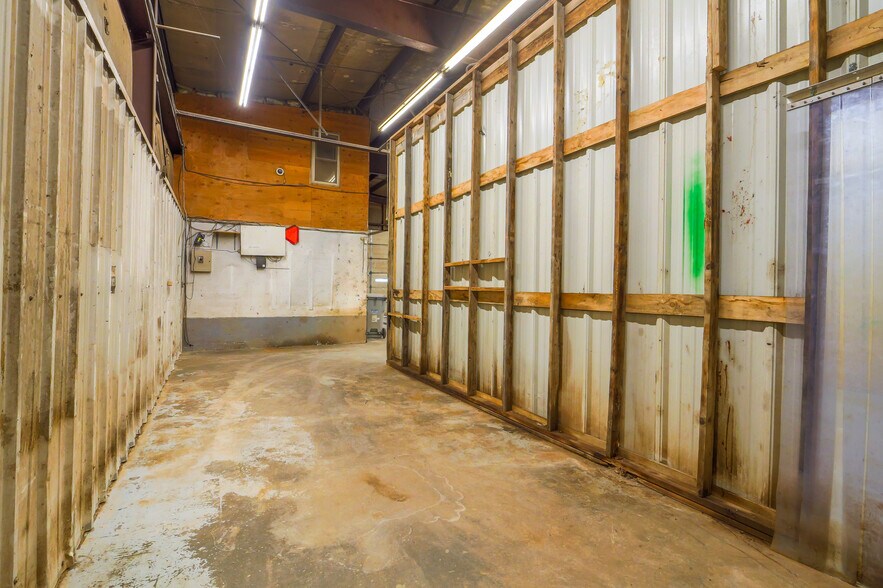 More Photos Of 1257 N 4th St, Laramie Industrial For Sale