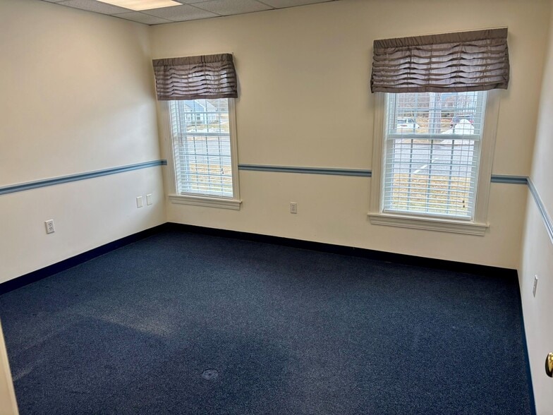 More Photos Of 80 Washington St, Norwell Office For Sale