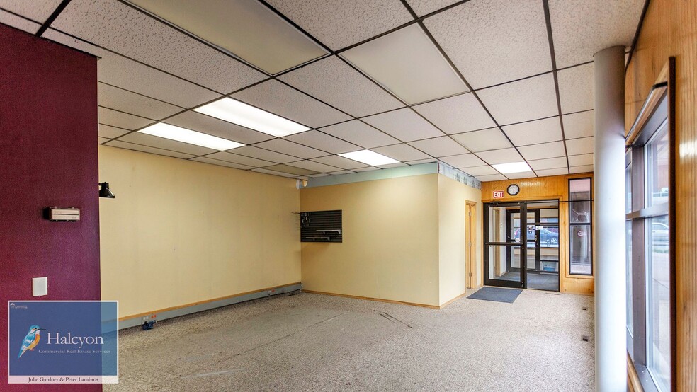 More Photos Of 401 W Broadway St, Missoula Freestanding For Lease