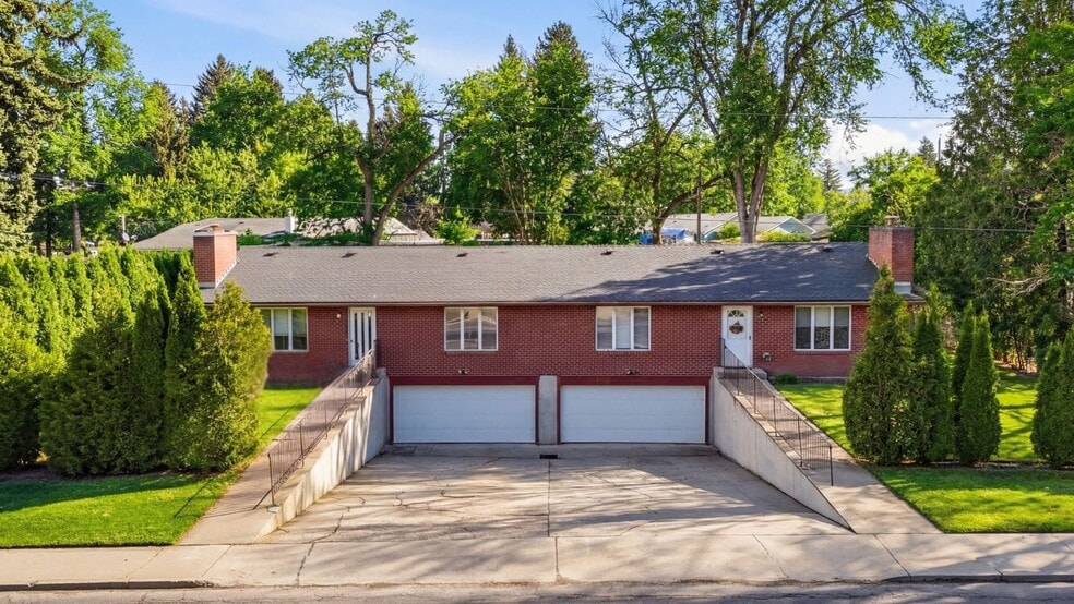 Primary Photo Of 9724 N Wall St, Spokane Apartments For Sale