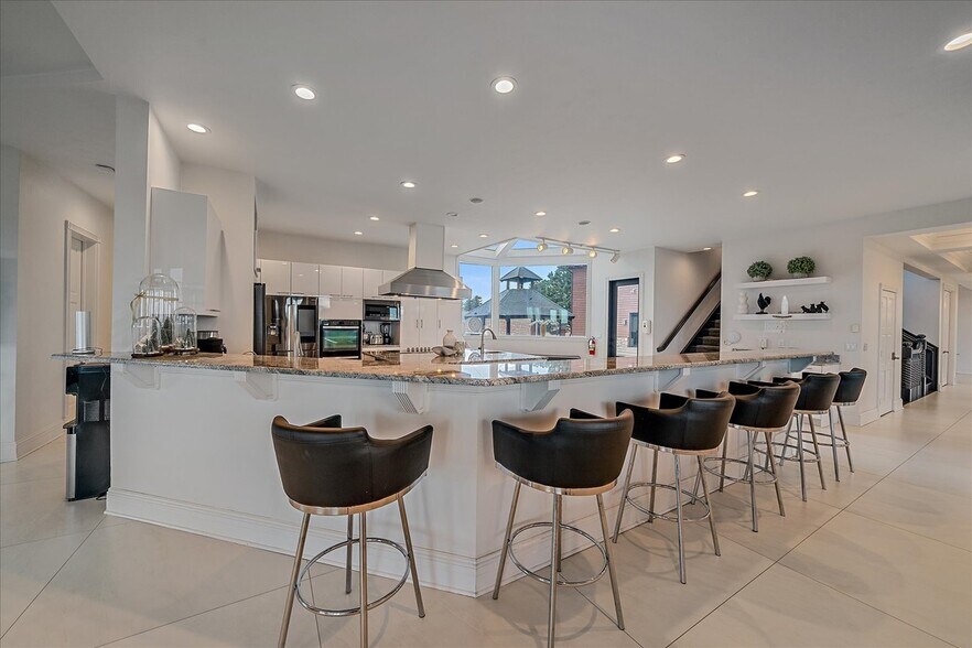 More Photos Of , Indian Hills Specialty For Sale