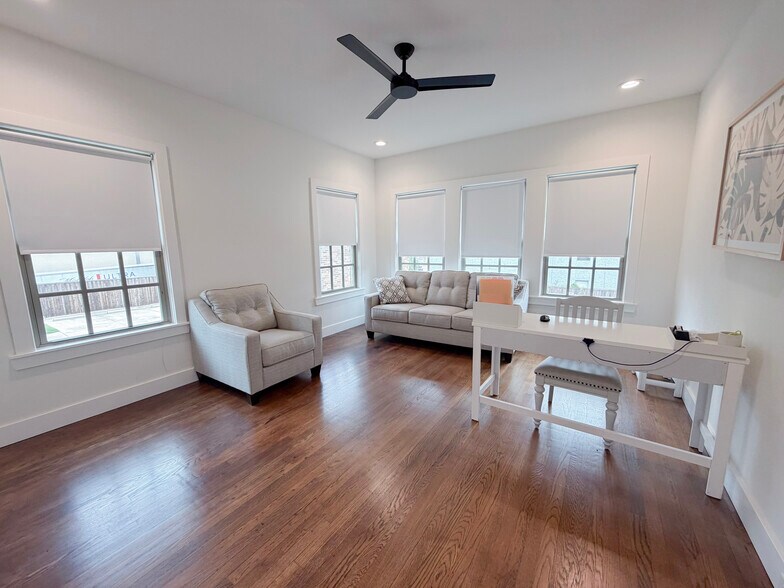 More Photos Of 4106 Swiss Ave, Dallas Office Residential For Lease
