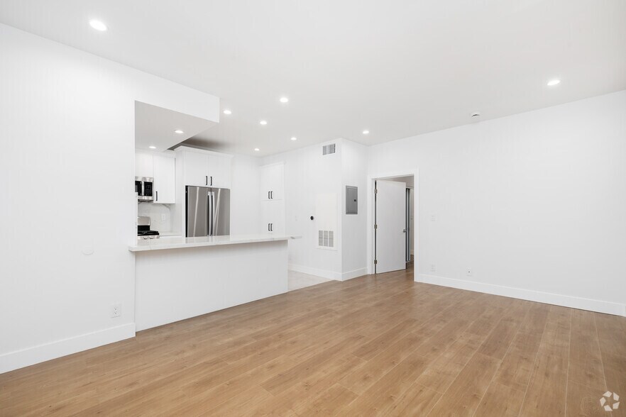 More Photos Of 6337 Primrose Ave, Los Angeles Apartments For Sale