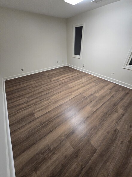 More Photos Of 2367 Rockaway Industrial Blvd, Conyers Light Manufacturing For Lease