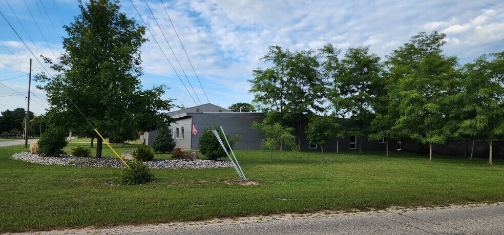 More Photos Of 601 Hyde St, Kalkaska Warehouse For Sale