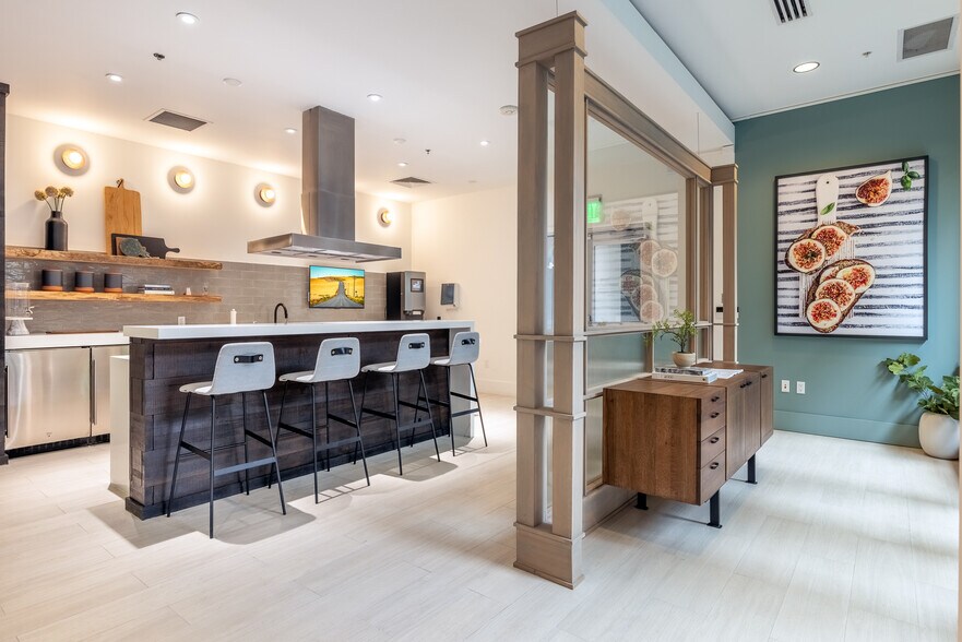 More Photos Of 3850 N Mississippi Ave, Portland Apartments For Lease