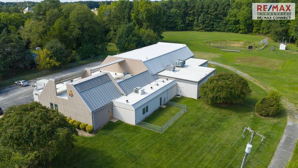 More Photos Of 1033 Big Bethel Rd, Hampton Religious Facility For Sale