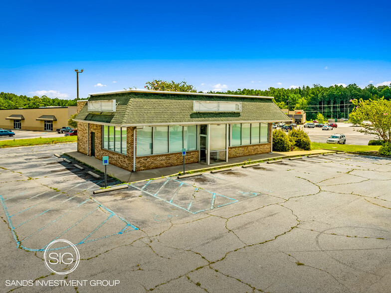 Primary Photo Of 2531 Highway 25 S, Greenwood Restaurant For Lease