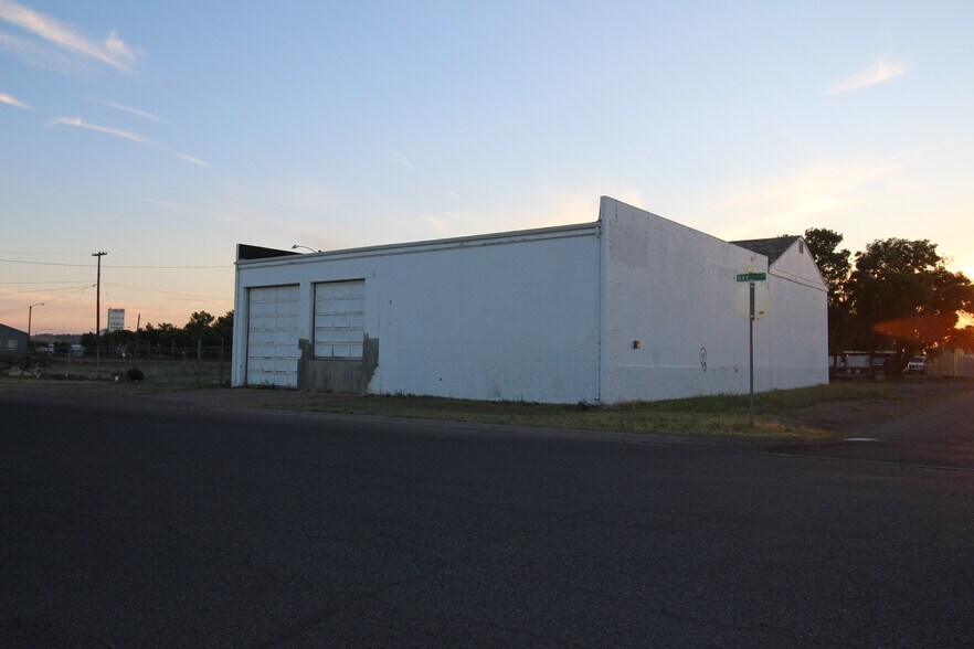 Primary Photo Of 116 Bay Dr, Great Falls Industrial For Lease