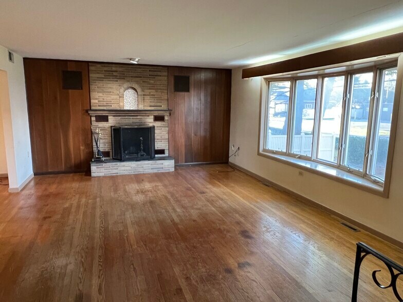 More Photos Of 2110 Walbert Ave, Allentown Office For Sale