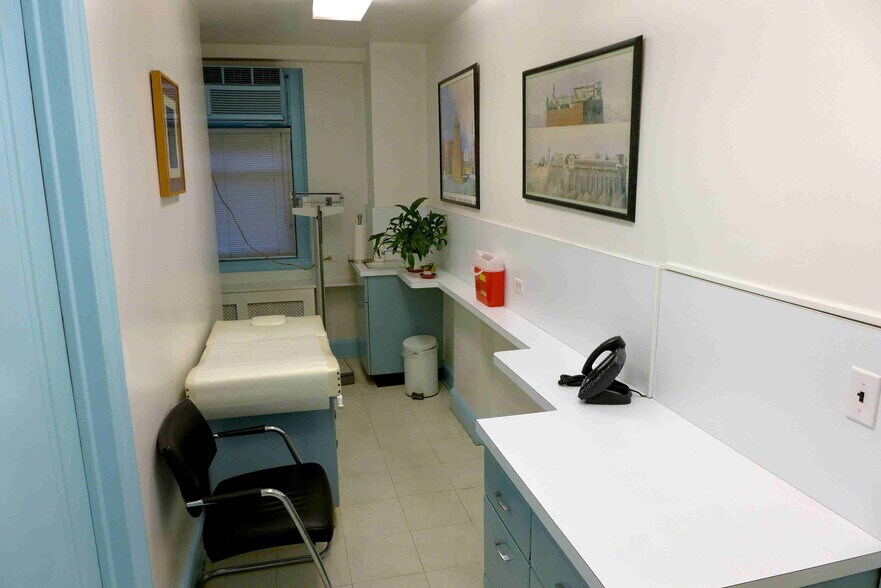More Photos Of 1158 Fifth Ave, New York Coworking Space
