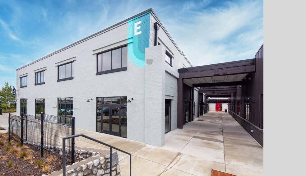 More Photos Of 4101 Charlotte Ave, Nashville Office For Sale