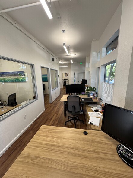 More Photos Of 208-210 Redwood Ave, Corte Madera Office For Lease