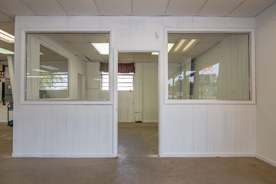 More Photos Of 716 High St, Brandenburg Freestanding For Sale