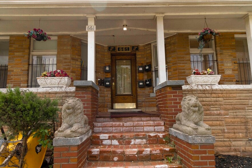 More Photos Of 661 W Forest Ave, Detroit Apartments For Sale