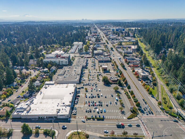 More Photos Of 15252 Aurora Ave N, Seattle General Retail For Lease