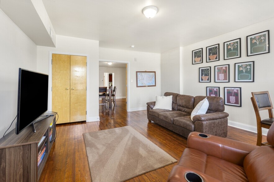 More Photos Of 4014 Market St, Philadelphia Storefront Retail Residential For Sale