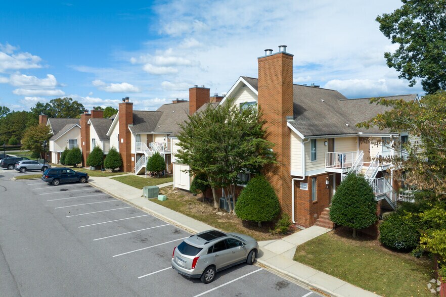 More Photos Of 3 Greenhill Pky, Birmingham Apartments For Sale